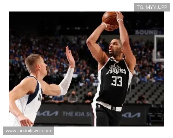 快船报价 KD!鲍威尔 + 博格丹 + 小琼斯领衔筹码,祖巴茨成非卖品 快船报价 KD!鲍威尔 + 博格丹 + 小琼斯领衔筹码,祖巴茨成非卖品