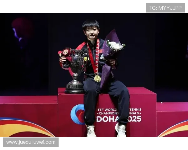 捏脸送礼物引热议！孙颖莎拖鞋骤变暗藏玄机？国乒搭档关系再掀舆论波澜